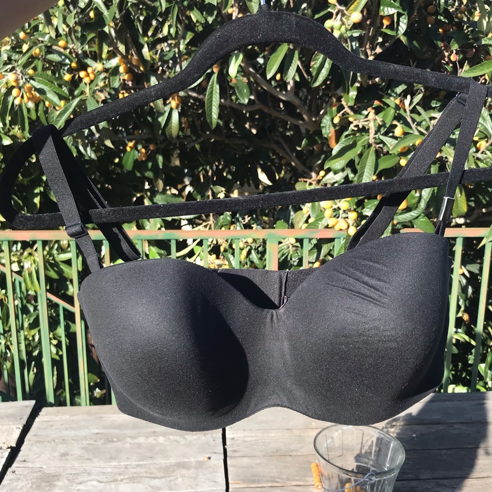 Victoria Secret strapless bra 38 Ddd